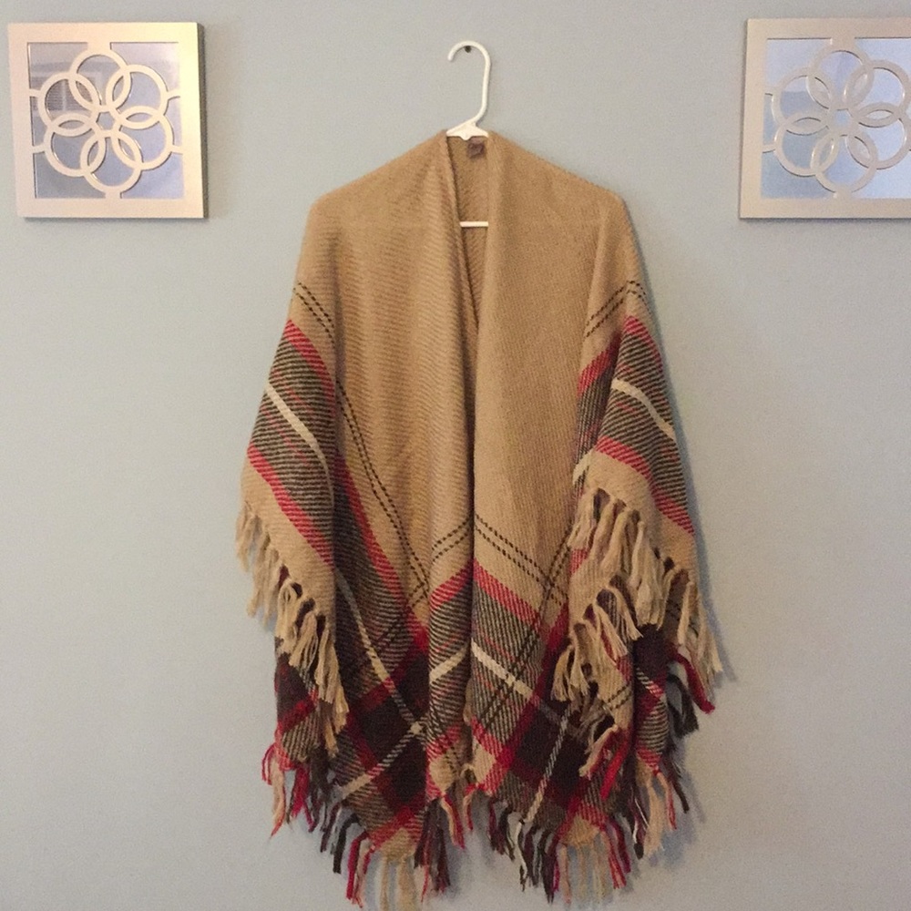 Brand new, no tag fringed shawl/ shrug/ poncho